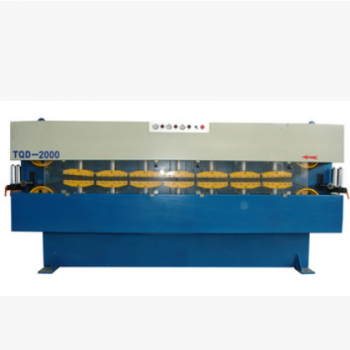 供應(yīng)電工機(jī)械新型履帶式牽引機(jī)，彩華誠(chéng)信經(jīng)營(yíng)