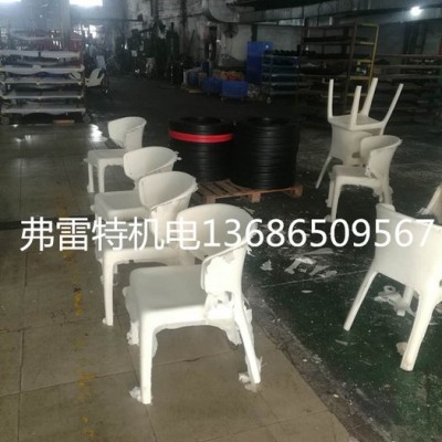 中山弗雷特聚氨酯發(fā)泡機(jī)設(shè)備廠家 座椅腳墊聚氨酯發(fā)泡自動(dòng)化生產(chǎn)線 成套塑料機(jī)械發(fā)泡設(shè)備 聚氨酯澆注機(jī)發(fā)泡模具