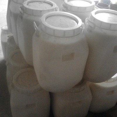 河北廠家供應(yīng)水性脫模劑  分離劑適用于鋁合金，混凝土，塑料模具等 界面劑