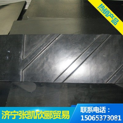 生產(chǎn)銷售耐高溫橡膠輸送帶、花紋輸送帶、耐磨橡膠傳送帶