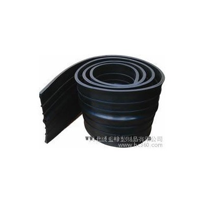 制品型遇水膨脹橡膠止水帶請(qǐng)到河北騰盛橡塑制品有限公司/專業(yè)生產(chǎn)