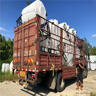 博承環(huán)?；U水儲存儲罐 20000L  塑料儲罐抗沖擊韌性好