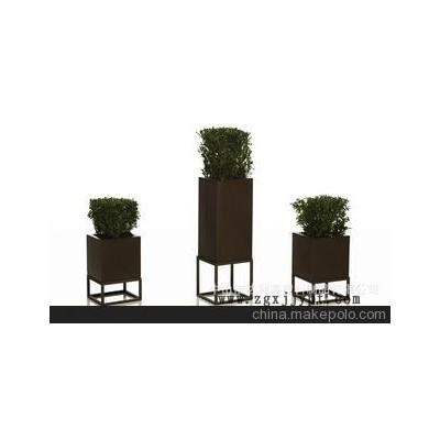 滾塑加工、優(yōu)質(zhì)滾塑制品、LED滾塑燈飾制品