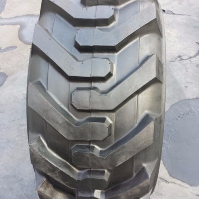 前進(jìn)滑移裝載機(jī)輪胎15-19.5工程機(jī)械輪胎