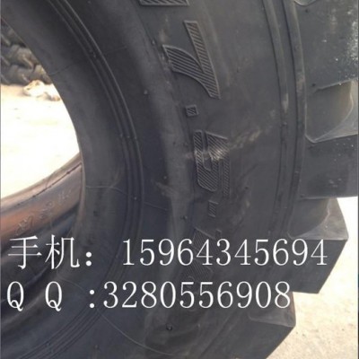 現(xiàn)貨**小型裝載機輪胎、工程輪胎17.5-16型、耐磨