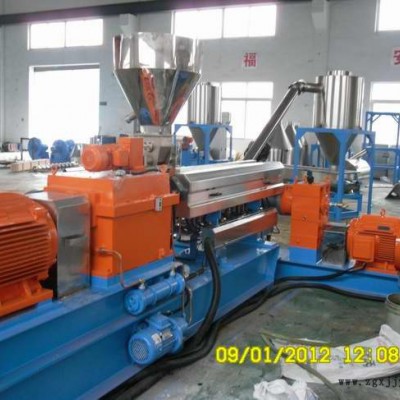 供應(yīng)聚氯乙烯造粒機、PVC電纜料造粒機