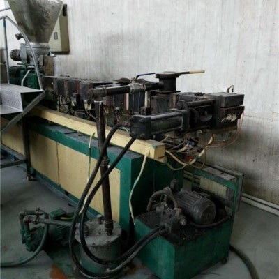 達(dá)剛機(jī)械廠產(chǎn)品多樣-250二手塑料抽粒機(jī)-二手塑料抽粒機(jī)