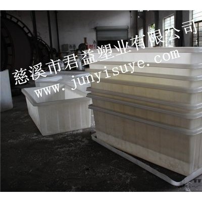 方形水箱，方形塑料箱，方形PE箱，PE方箱，方形周轉(zhuǎn)箱批發(fā)