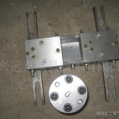 加工定制 住宅樓塑料PVC，PE多路上水管擠出模具 墻體包邊模具