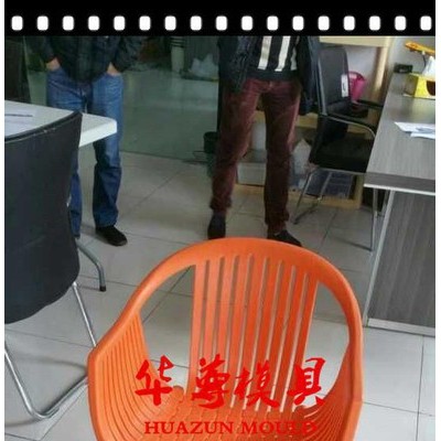 氣輔注塑椅子模具，歡迎外貿(mào)公司合作，可配制氮機(jī)注塑，出口巴西