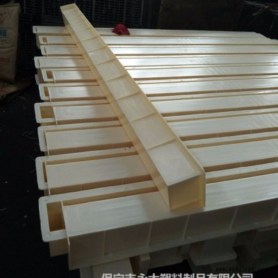 保定市永大塑料制品具有模具生產(chǎn)設(shè)計(jì)能力 直銷(xiāo)各種型號(hào)防護(hù)網(wǎng)立柱塑料模具
