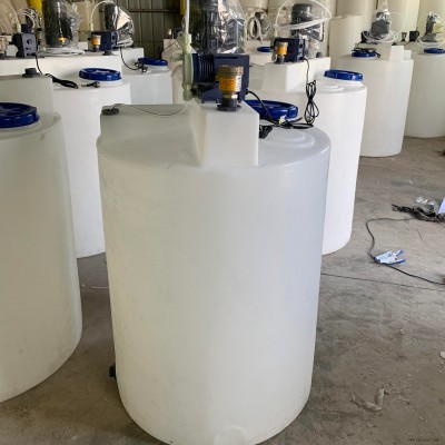 500L催化劑加藥箱 錦途500升pe攪拌桶 計(jì)量桶 耐酸堿pe加藥罐 儲存罐 液體催化劑投藥桶