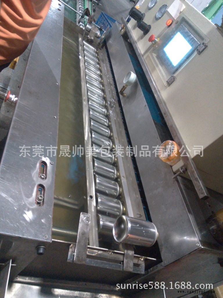 簡(jiǎn)便式氣霧劑灌裝機(jī) 作坊式自噴漆灌裝機(jī) 小批量氣霧劑實(shí)驗(yàn)灌裝機(jī) 半自動(dòng)氣霧劑灌裝機(jī)示例圖4