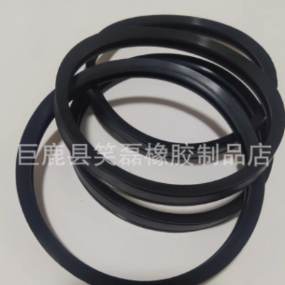 我廠批發(fā)生產各種材質各種型號膠套防塵套密封圈