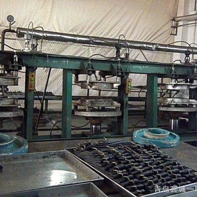 內(nèi)輪胎硫化機