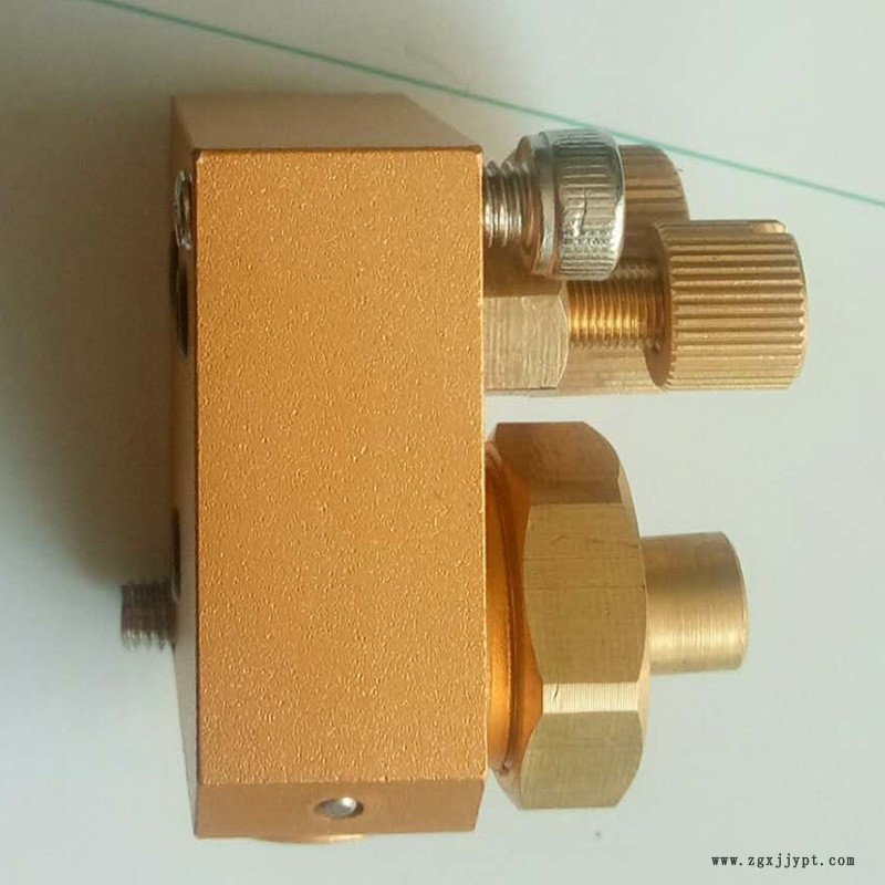 廠(chǎng)家直銷(xiāo)熱室噴頭  噴霧機(jī)機(jī)械手熱室噴頭ST1-LD壓鑄機(jī)伺服噴頭示例圖1