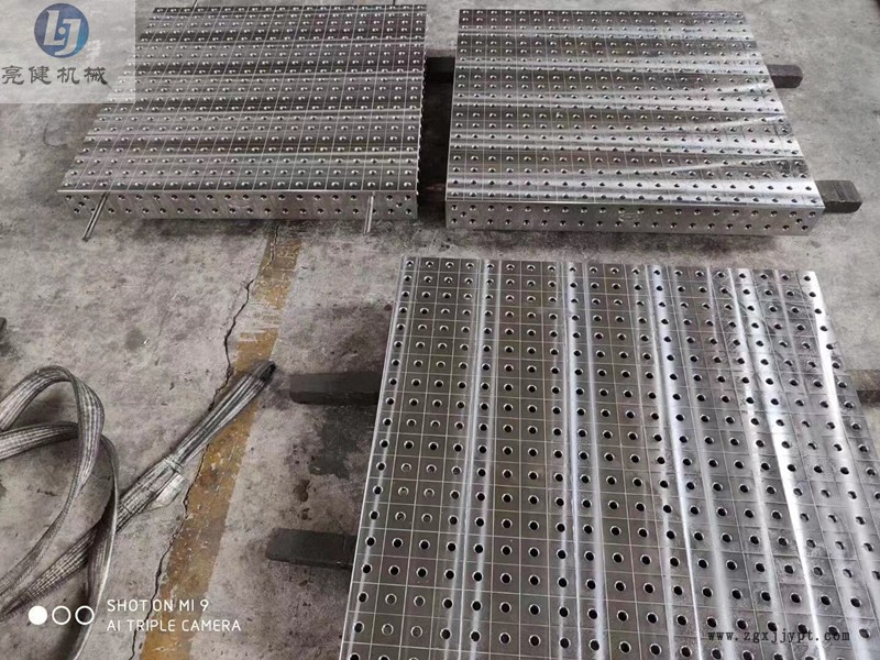 貴州安順 鑄鐵三維焊接工作臺 機(jī)械手焊接工作臺 線機(jī)械手配套使用